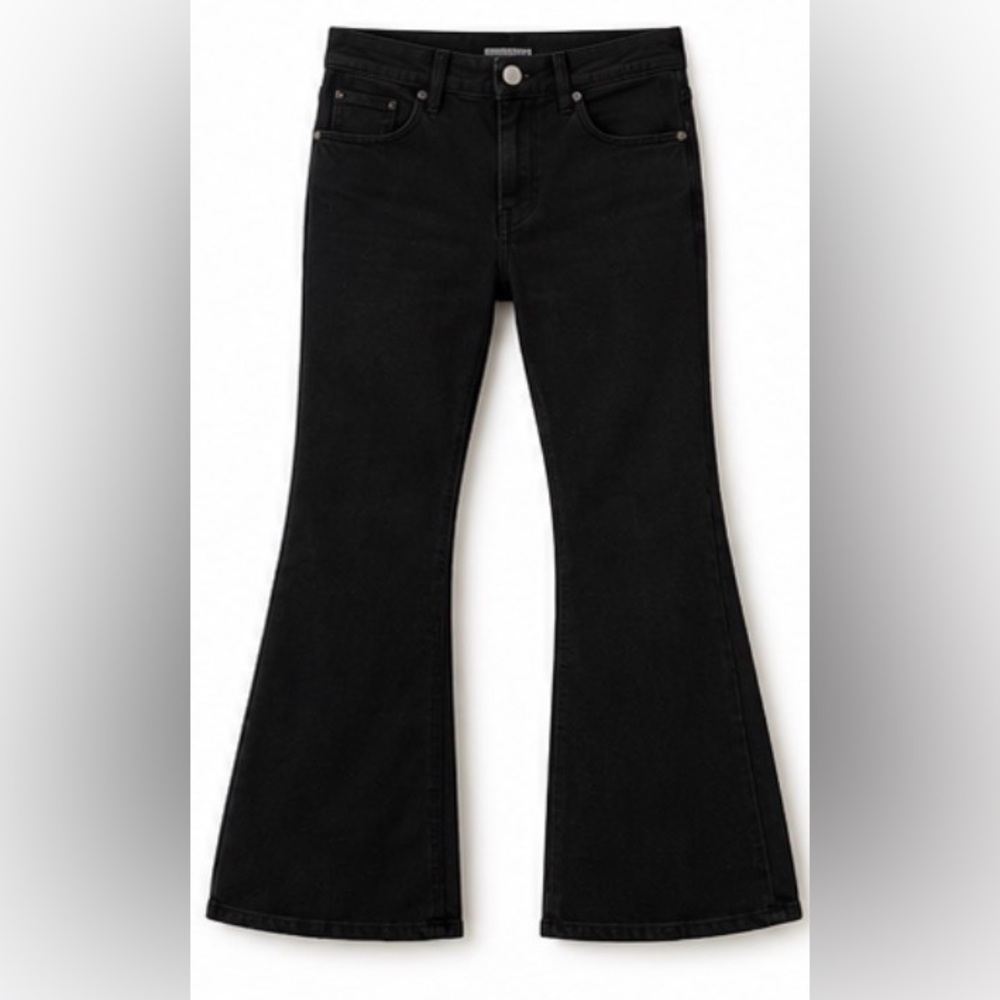 Black Women's Flare Jeans - Classic High-Waist Stretch